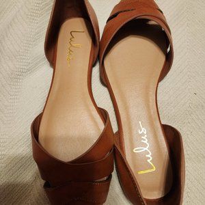 Women's - Lulu's Cognac Criss Cross Flats size 5.5